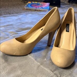 DAILY SHOES Tan Almond-Toe High Heels